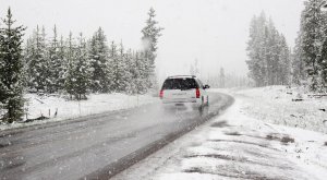 5 consejos para conducir con nieve de forma segura