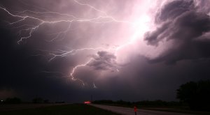 Alerta por tormentas fuertes en 5 estados de México