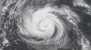 Howard se convirtió en el séptimo huracán en una temporada adelantada en el Pacífico